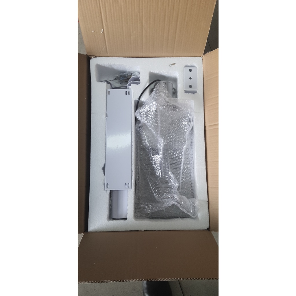 Đèn bàn chải năng lượng mặt trời 300W, 200w chip SMD 5730 siêu sáng, đủ công suất, bảo hành lên đến 8 năm