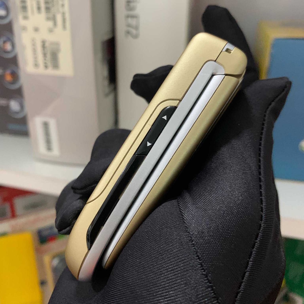 ĐIỆN THOẠI NOKIA 6131 KIỂU DÁNG NẮP GẬP