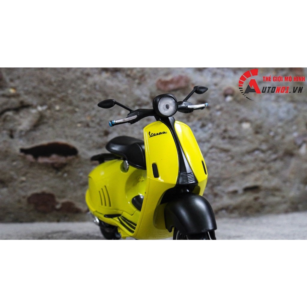 MÔ HÌNH XE ĐỘ VESPA 946 BLACK YELLOW 1:12 AUTONO1 D182