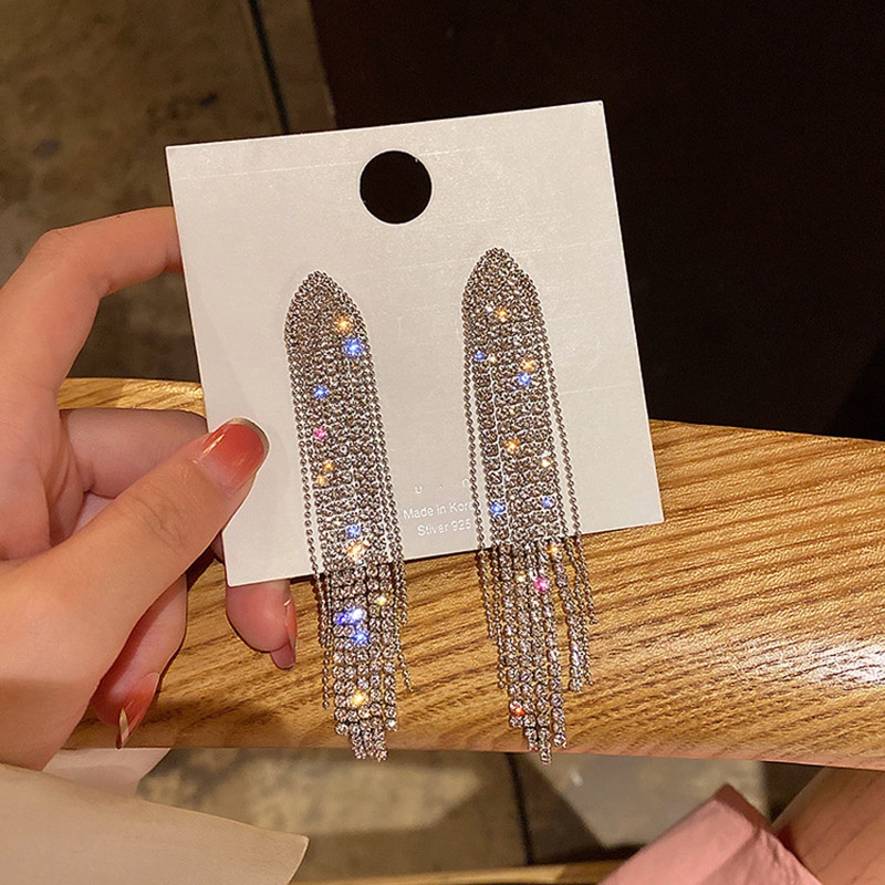 Bông Tai Dáng Dài Đính Đá Phối Tua Rua Phong Cách Âu Mỹ Thời Trang