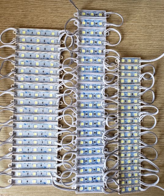 Vỉ led quảng cáo, led hắt 3 bóng điện áp 12V chip 5054 size 7211/ 4512/ 3609