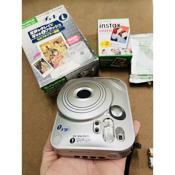 Máy chụp ảnh lấy liền Fujifilm Instax Mini 30 Cheki tặng kèm pin CR2 và 1 hộp film 10 tấm date 2023