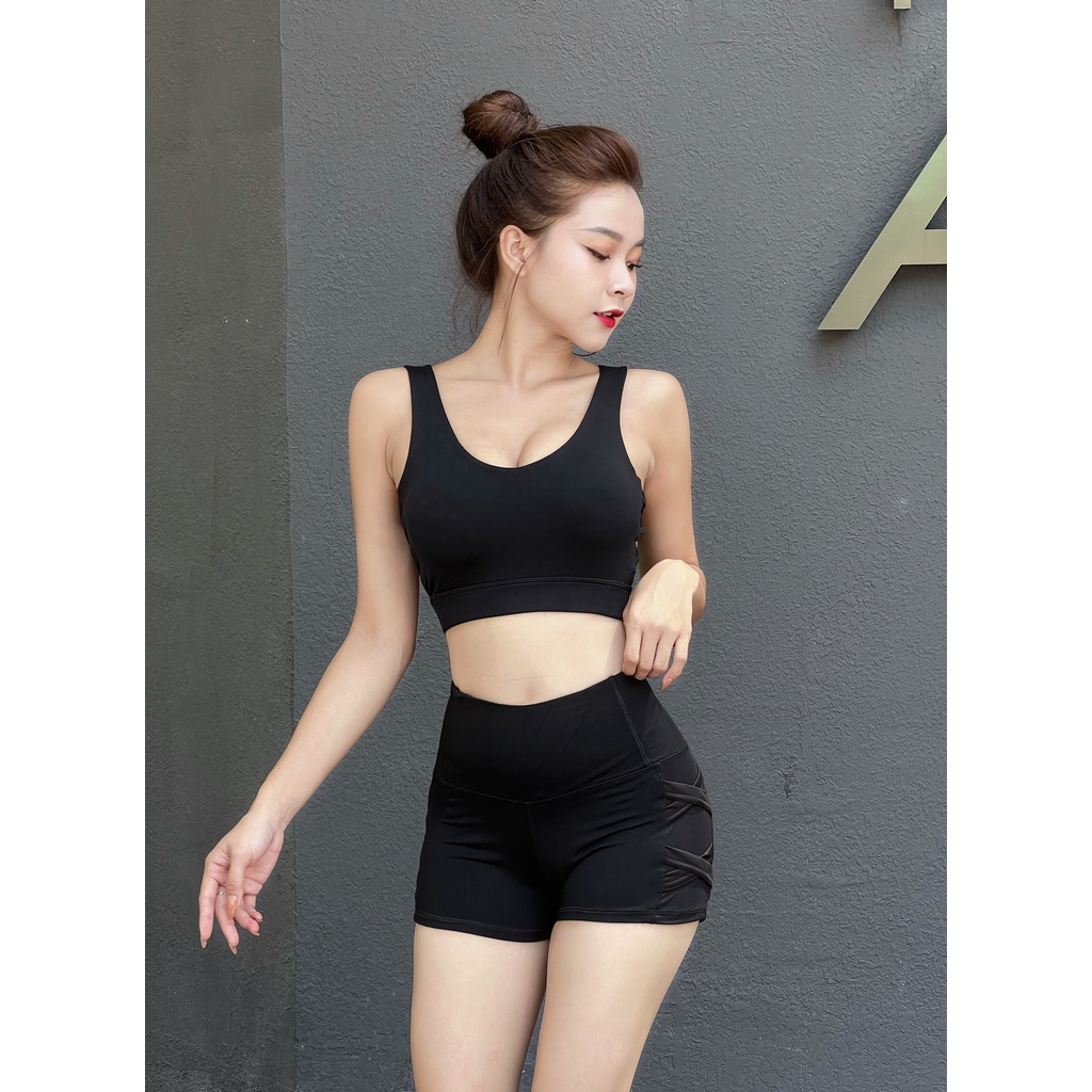 Bộ quần đùi áo bra xoắn siêu xinh tập Gym, aerobic vải thun co dãn tốt ( sẵn mút )