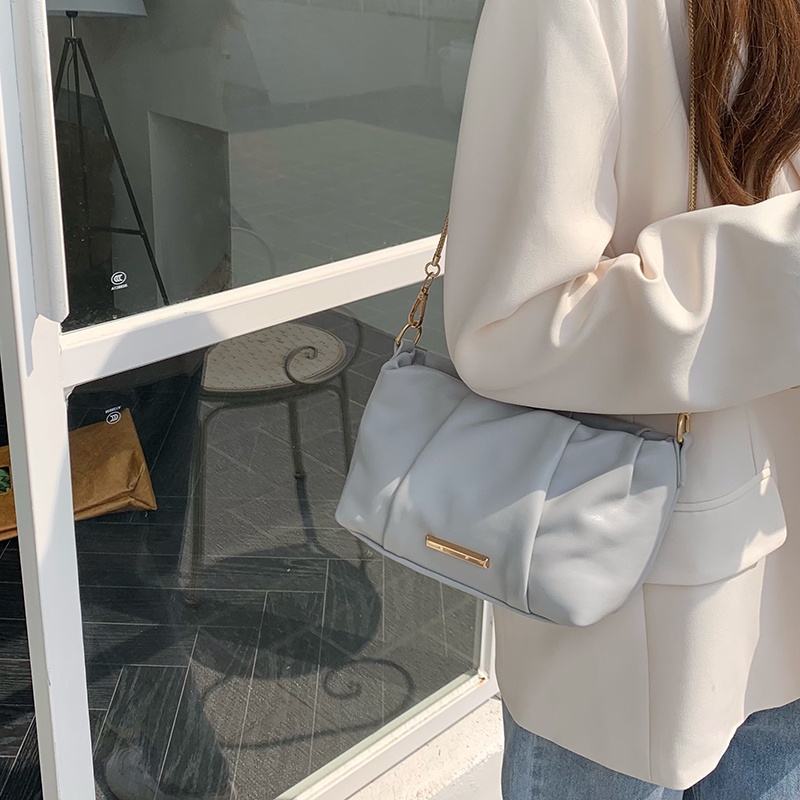 Túi đeo chéo IELGY hình vuông nhỏ phối dây xích phong cách cổ điển thời trang cho nữ