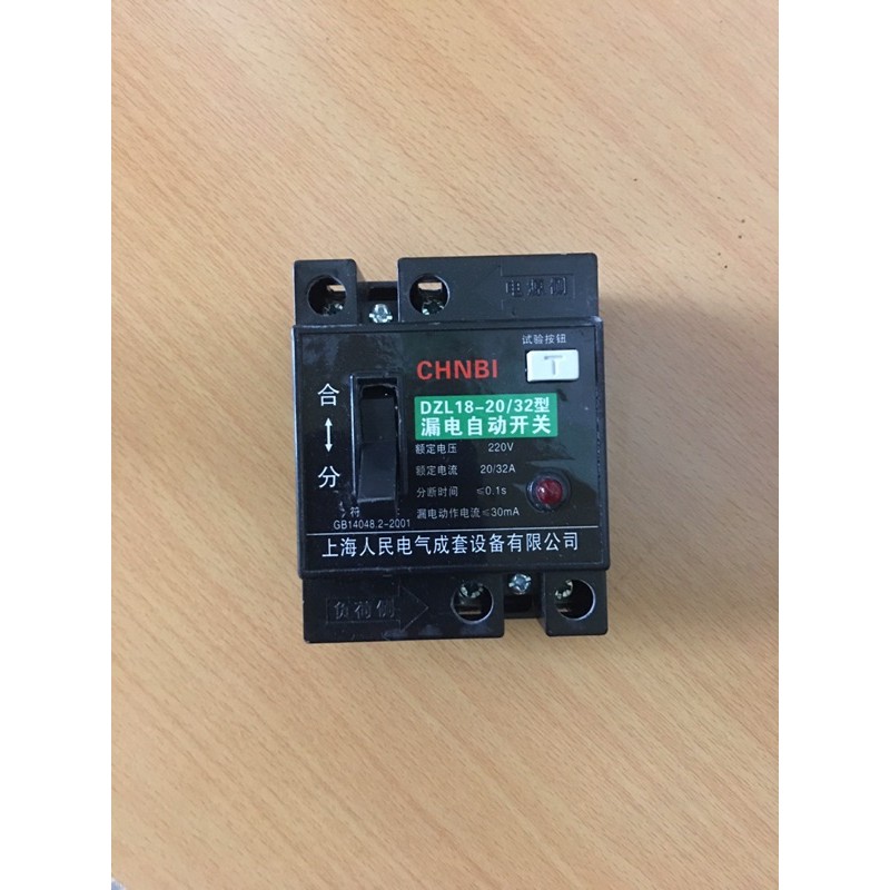 Chống điện giật chống dò điện 220v