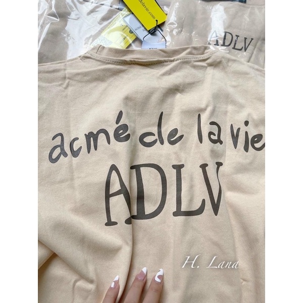 ÁO PHÔNG MÀU BE CHỮ ADLV | BigBuy360 - bigbuy360.vn