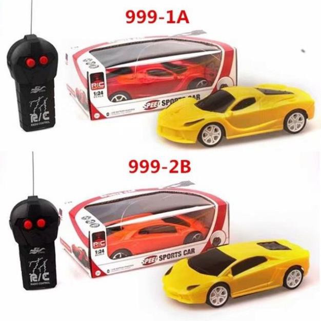 Xe ô tô điều khiển từ xa