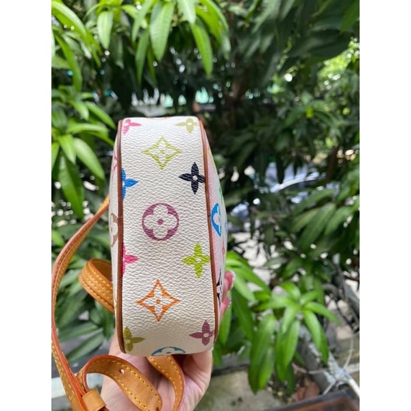 Túi lv đeo chéo  sale lổ