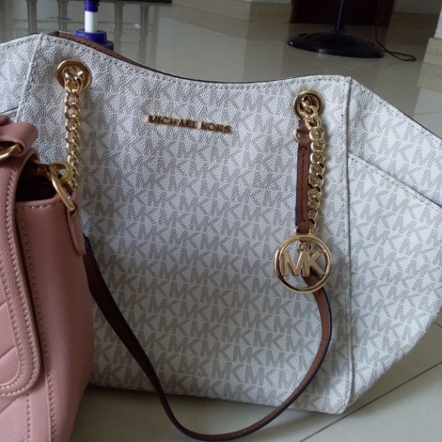 Thanh lý túi MK auth mới tinh