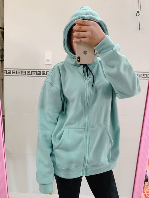 Áo hoodie nữ có khóa kéo ấm về mùa đông và mát về mùa hè.」Women's hoodie with zipper is warm in winter and cool in summer.