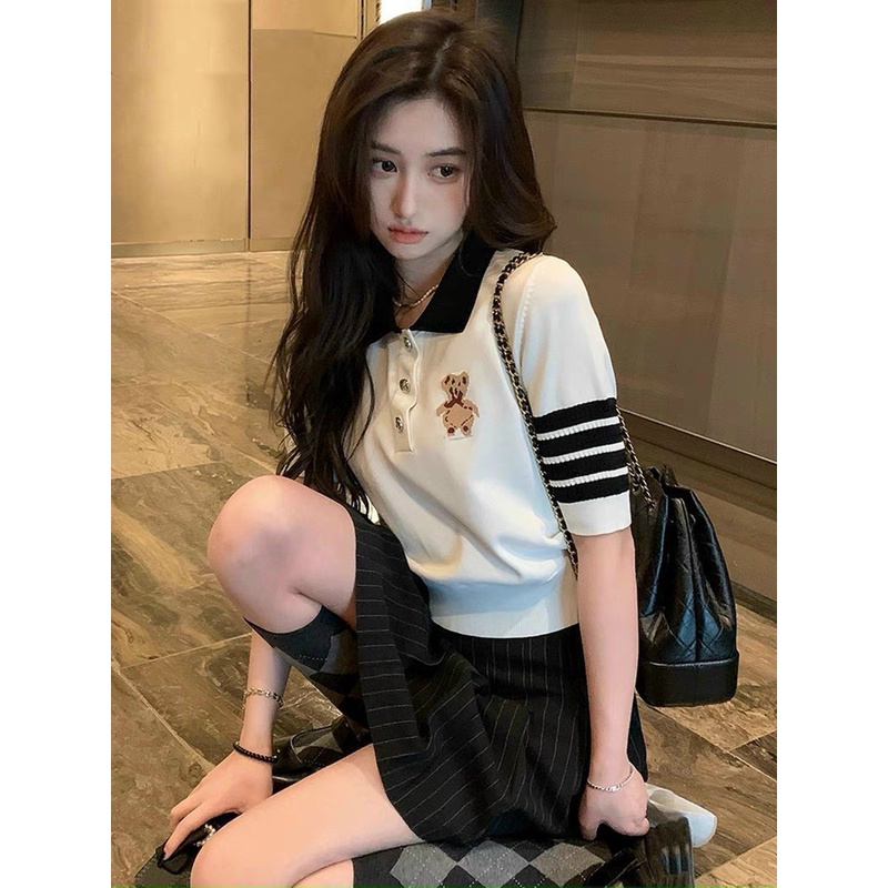 Áo len mongtoghi thom gấu cổ bẻ