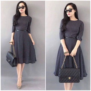 Váy xòe chấm bi