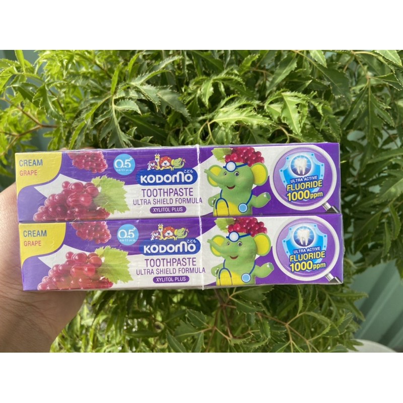 Kem đánh răng trẻ em KODOMO Thái Lan 40g  Lion