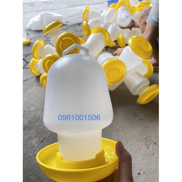 Bình uống 2l bình thuận cho gà vịt con