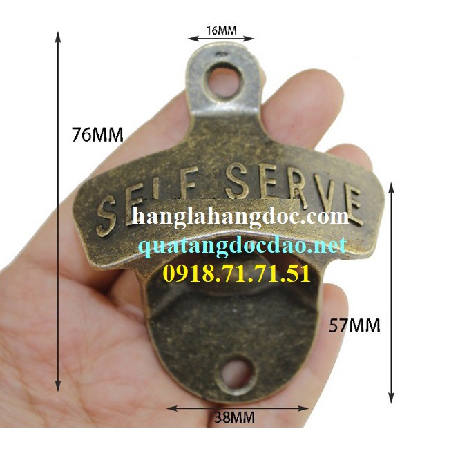 Khui bia gắn tường logo SELF SERVE bằng kim loại, vật dụng &amp; trang trí độc đáo