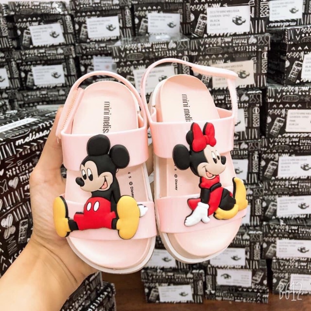 Dép mikey cho bé combo vũ thị hồng loan