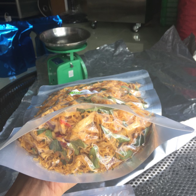 Khô gà lá chanh (500g) | BigBuy360 - bigbuy360.vn