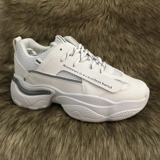 Giầy thể thao nữ_trắng PQ_K6