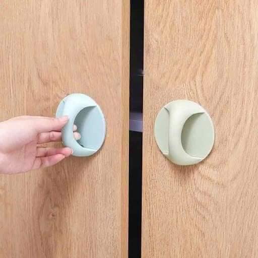 Móc dính CỬA TỦ tròn giúp mở ngăn kéo dễ dàng, tiện lợi ( 1 chiếc)