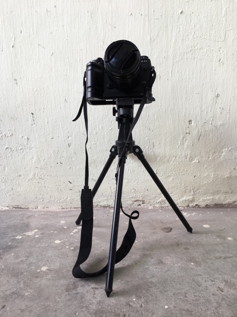 Mini tripod cho máy ảnh và điện thoại