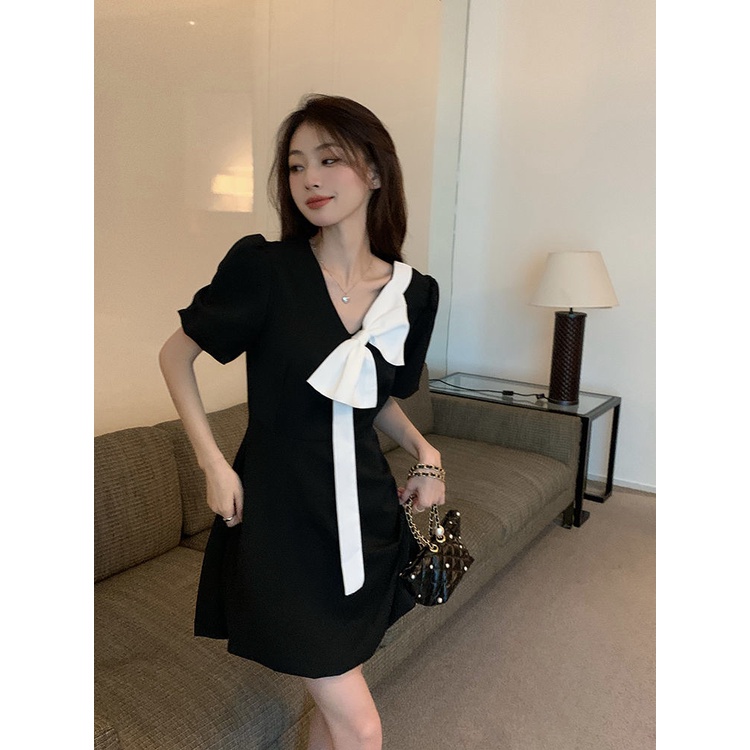 Đầm Tay Phồng Ngắn Cổ Chữ V Dáng Rộng Phong Cách Hàn Quốc Thời Trang Cho Nữ