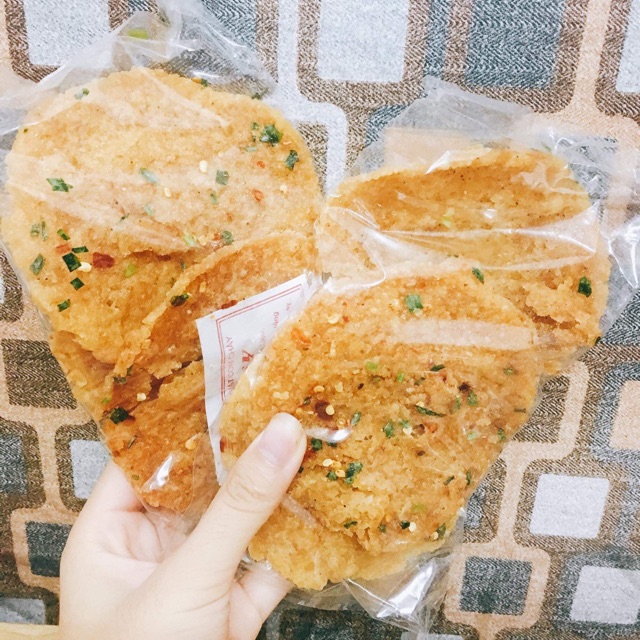 60 gói cơm cháy chiên mắm