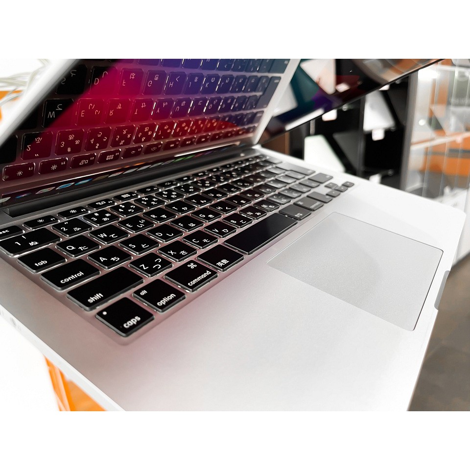 [ Đẳng Cấp ] Macbook Retina Pro ME865 2013 , Core i5 5th/ Ram 8Gb/ SSD 256Gb/ Màn retina 2k cực đẹp, sạc 57 lần .