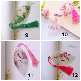 Bookmark gân lá tua rua cổ trang