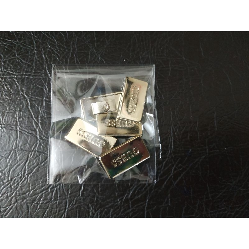 5 cái Mác trang trí túi GUESS 2,2*1,2cm