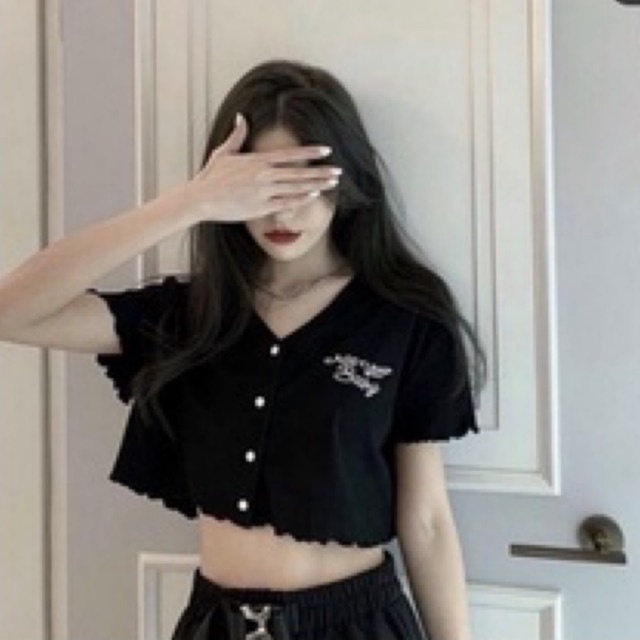 Áo croptop tay ngắn nút Thêu chữ cực xinh ( Ảnh thât của shop 100% siêu đep xịn)