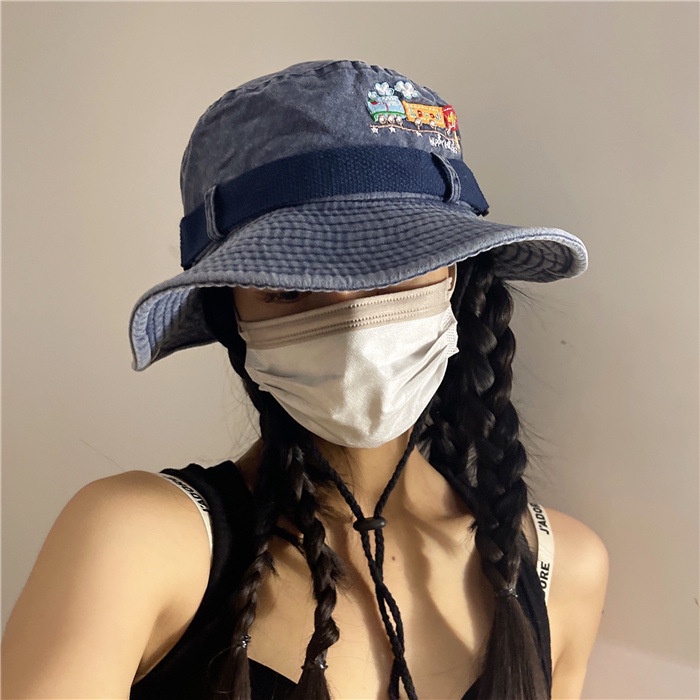 Mũ cao bồi, mũ bucket vải bò chống nắng cực dễ phối đồ