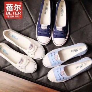 Giày thể thao giả búp bê