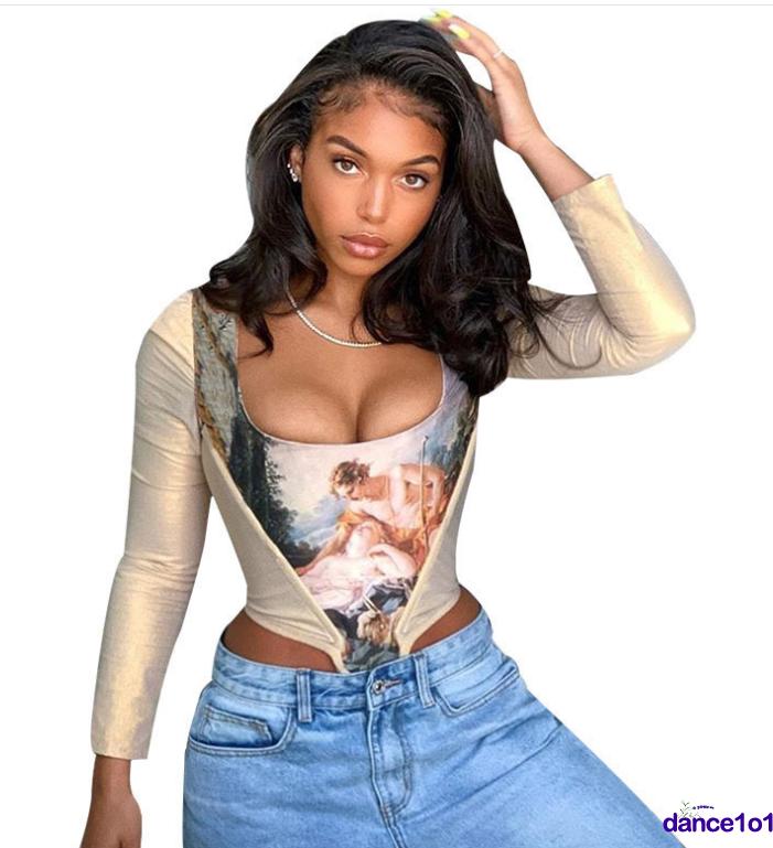 Áo Croptop Sát Nách Cổ Vuông Hoạ Tiết In Thiết Kế Quyến Rũ