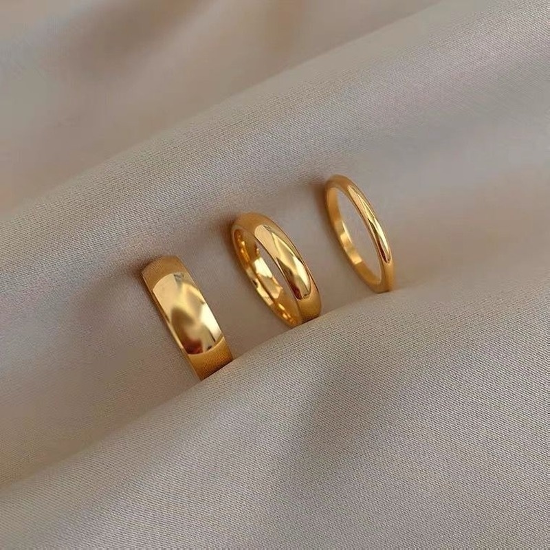 Nhẫn Thép Titan Mạ Vàng 18K Thời Trang Cho Nam Nữ