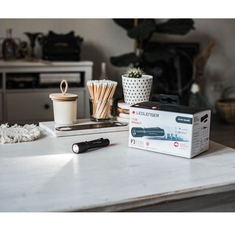 Đèn Pin Bỏ Túi LEDLENSER P3 Core - 90 Lumen