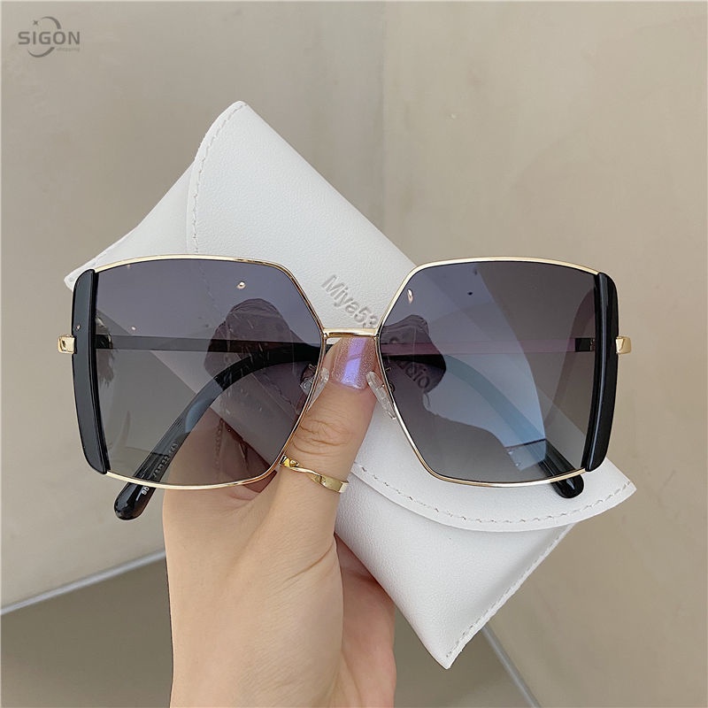 Kính mát gọng vuông lớn thời trang cho nữ