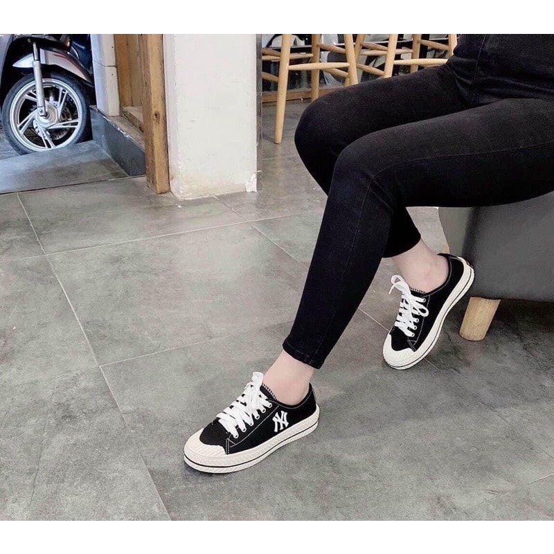 Giày thể thao nữ đế bằng giá rẻ trắng đen thời trang Hàn Quốc ulzzang Mizi TT20