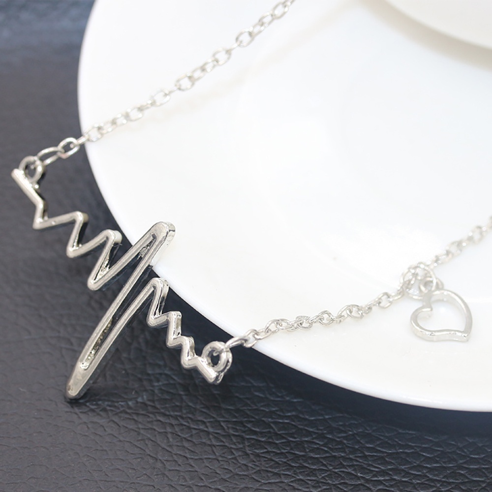 Vòng cổ thép titan mặt hình nhịp tim thiết kế thời trang cho nữ