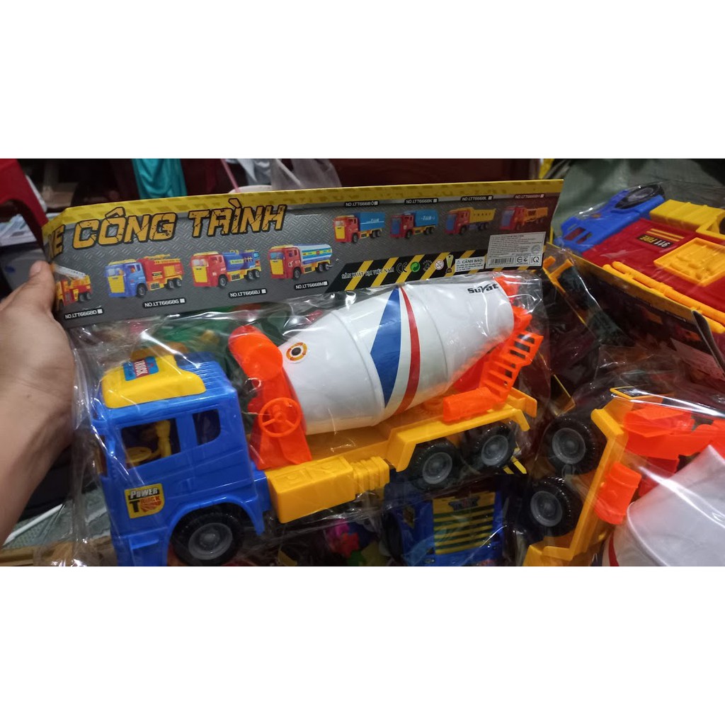Đồ chơi xe bồn trộn bê tông