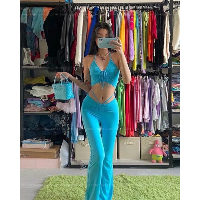 BỘ ÁO QUẦN ỐNG LOE ÔM BODY QUYẾN RŨ THỂ THAO
