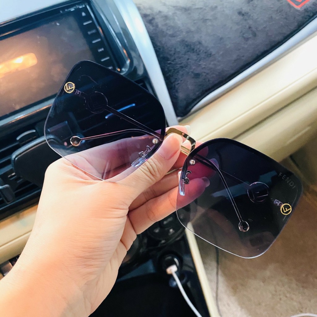 [Mã FAGOGO giảm 12% đơn 99K] Kính mát cho nữ chống tia UV TB218 thời trang giá tốt ⭐Freeship Xtra⭐ | BigBuy360 - bigbuy360.vn