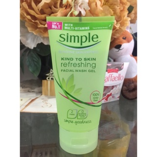 Sữa rửa mặt Simple 150ml hàng chính hãng