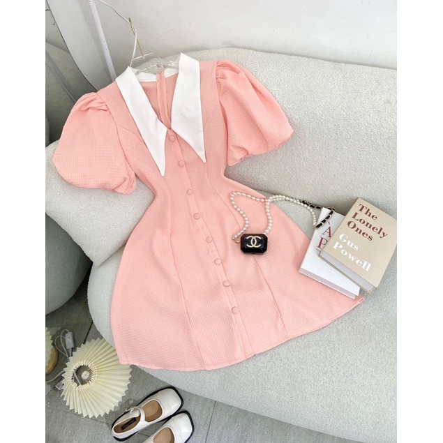 ĐẦM HỒNG CỔ PETER TRẮNG