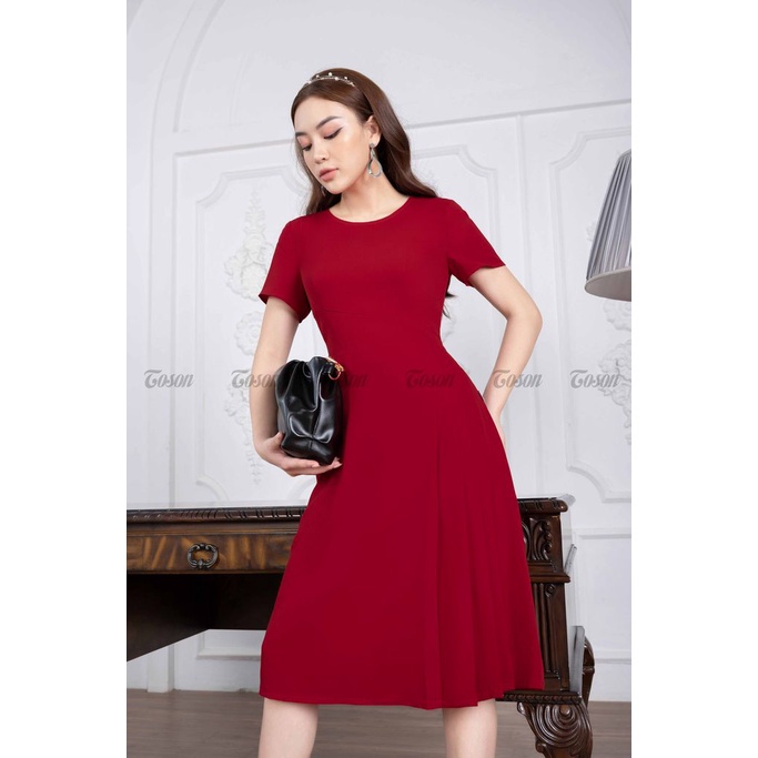 Đầm đỏ đô tay cộc thân dưới xếp ly một bên vải tơ ý TOSON 43424D11