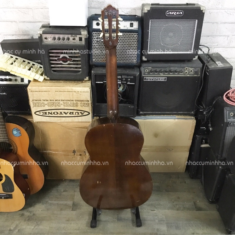 Guitar Classic Nhật Million Voice, đàn đã qua sử dụng, chơi tốt, âm thanh hay