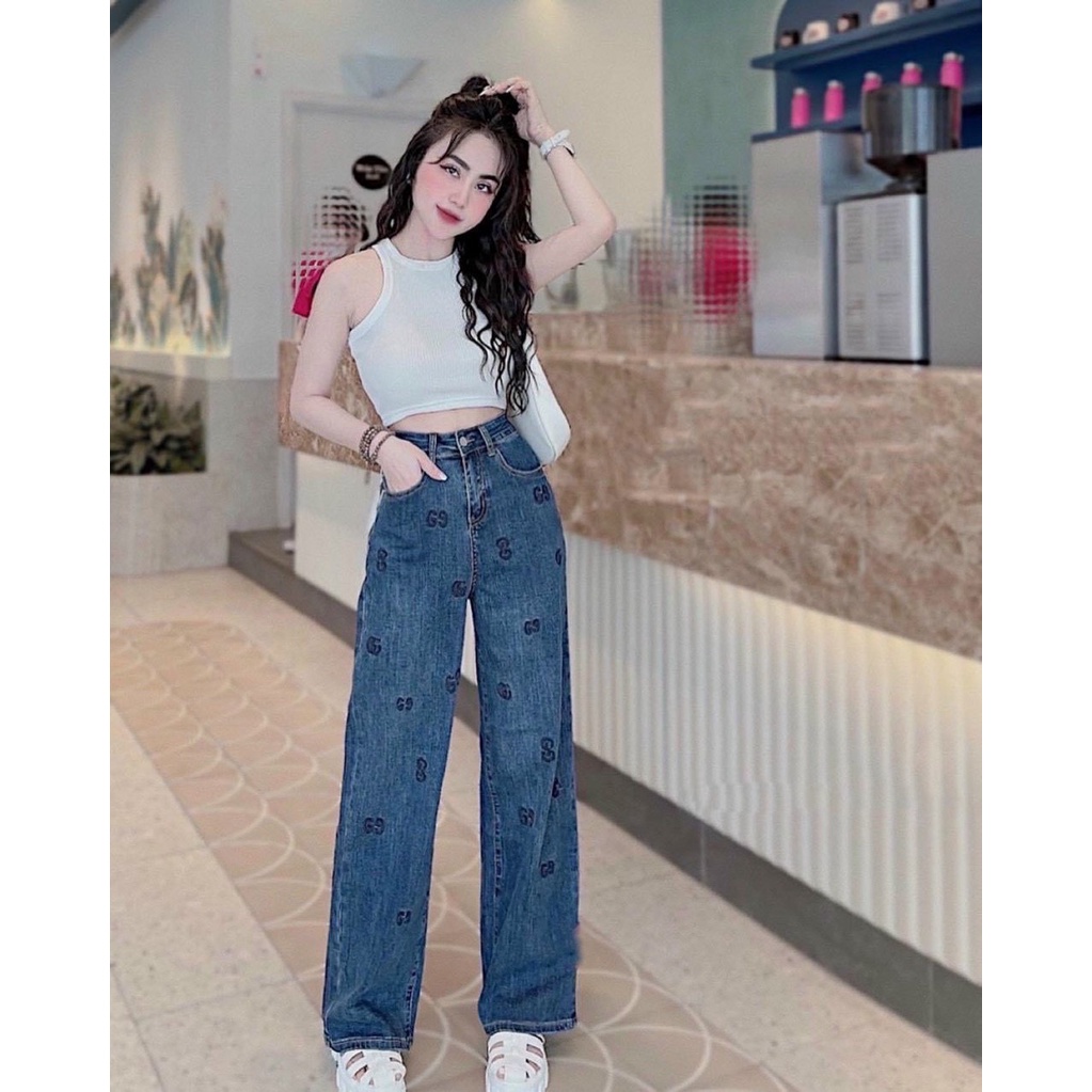 Quần jean nữ suông ống rộng thêu chữ GG