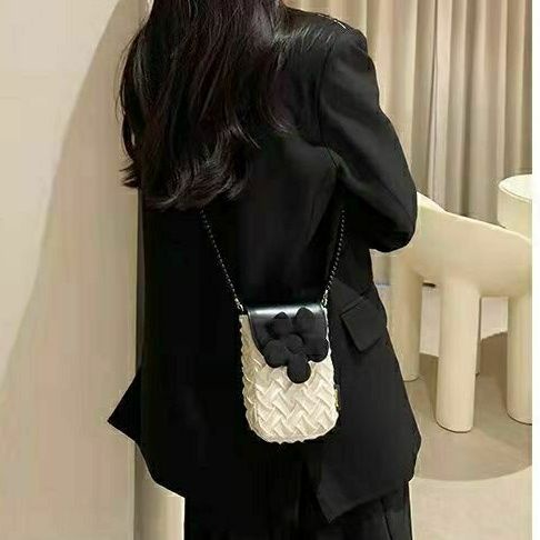 Túi Đựng Điện Thoại Di Động Mùa Hè Họa Tiết Hoa Hồng Con Người Sang Trọng Phổ Biến Niche ins Cros Cho Nữ