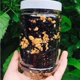 Rong biển cháy tỏi mè