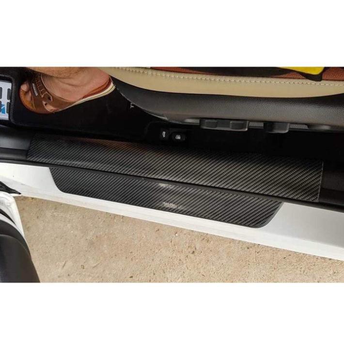 Nẹp cao su vân Carbon 5D dán chống trầy cốp xe, bậc bước chân Ô tô, xe hơi hàng loại 1 dầy dặn- dài 1m