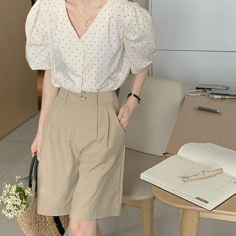 Set Áo Tay Phồng Cổ Chữ V + Quần Short Lưng Cao Thời Trang Nữ Mới